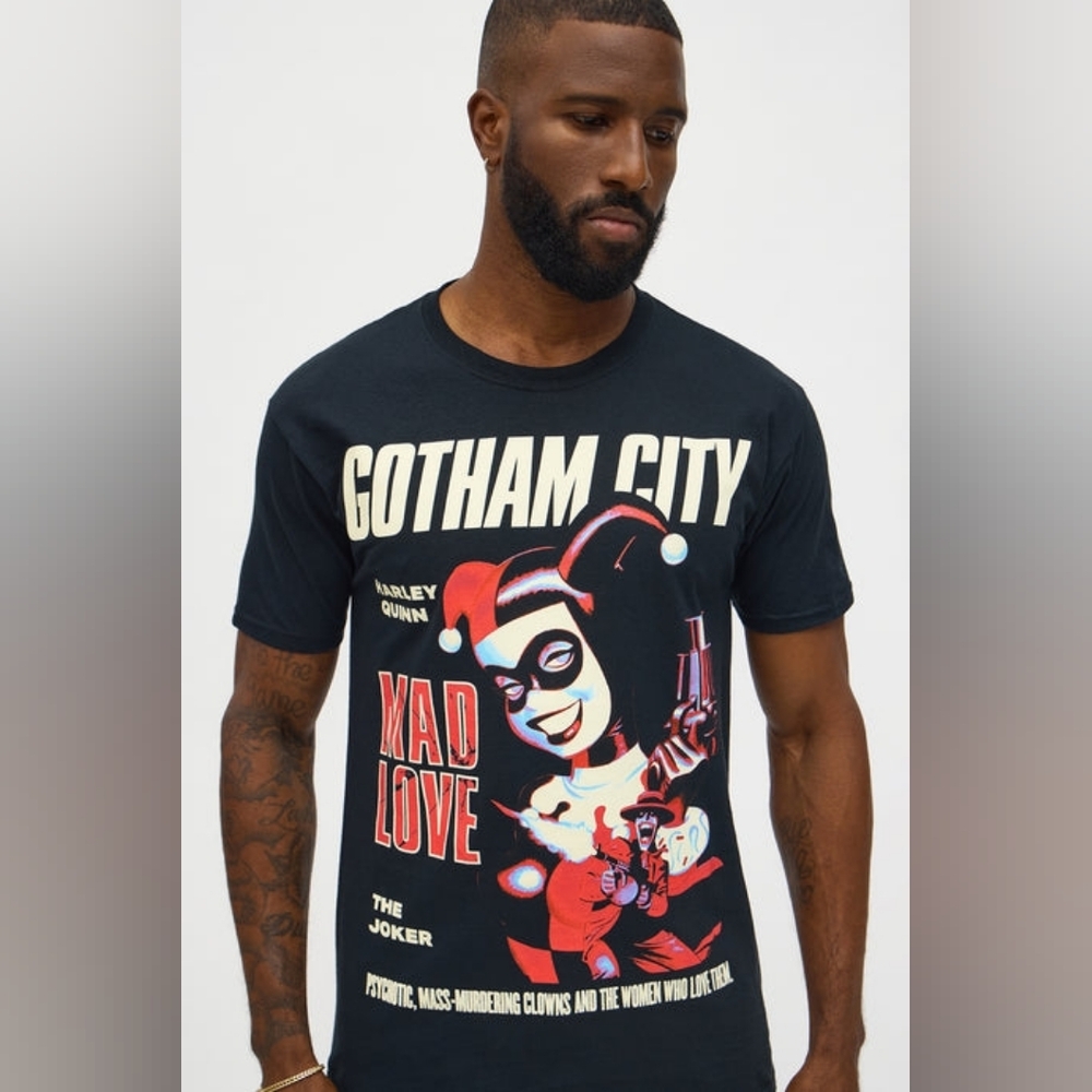 DC Gotham City Harley Quinn Mad Love Graphic Tee